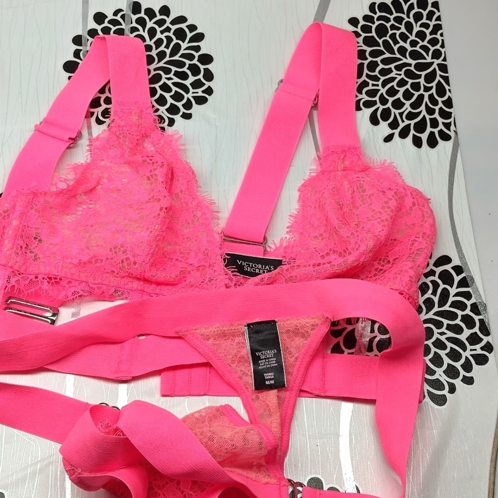 Victoria's Secret Bright Pink Lace Bra Set